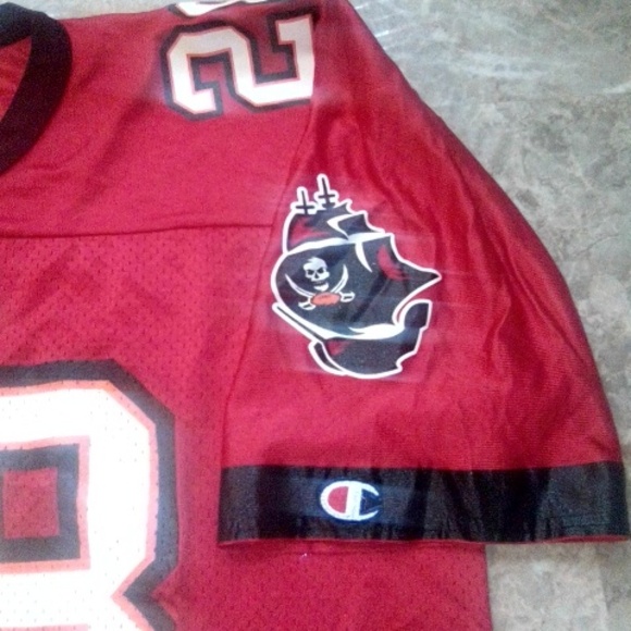 CHAMPION VINTAGE BUCCANEER JERSEY - Picture 3 of 8